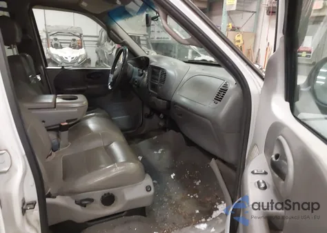 2002 Ford F-150 Lariat/Xlt from USA, damaged, VIN 1FTRW08L02KB71486